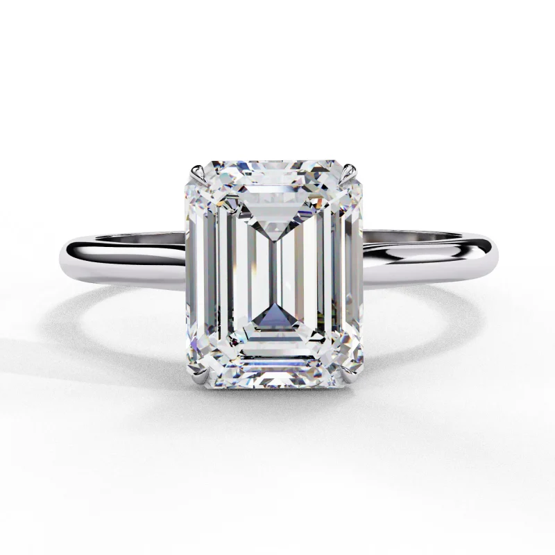 Regal Emerald Crown Ring